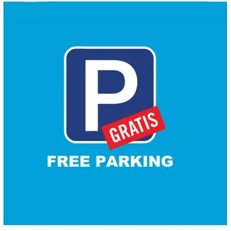 Puerta Sevilla Parking Gratis アパート *