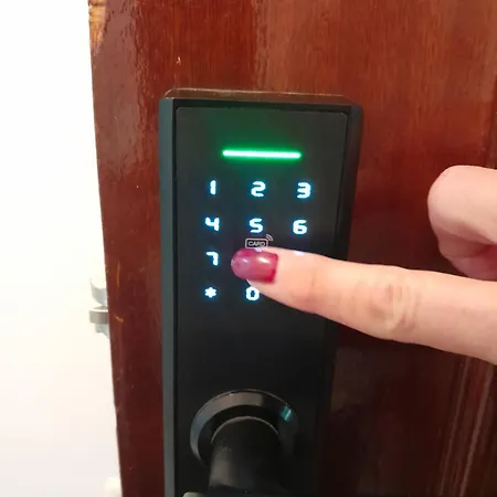 Puerta Sevilla Parking Gratis * Córdoba