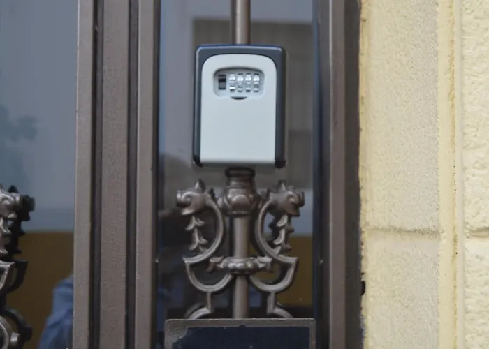 Апартаменти Puerta Sevilla Parking Gratis *